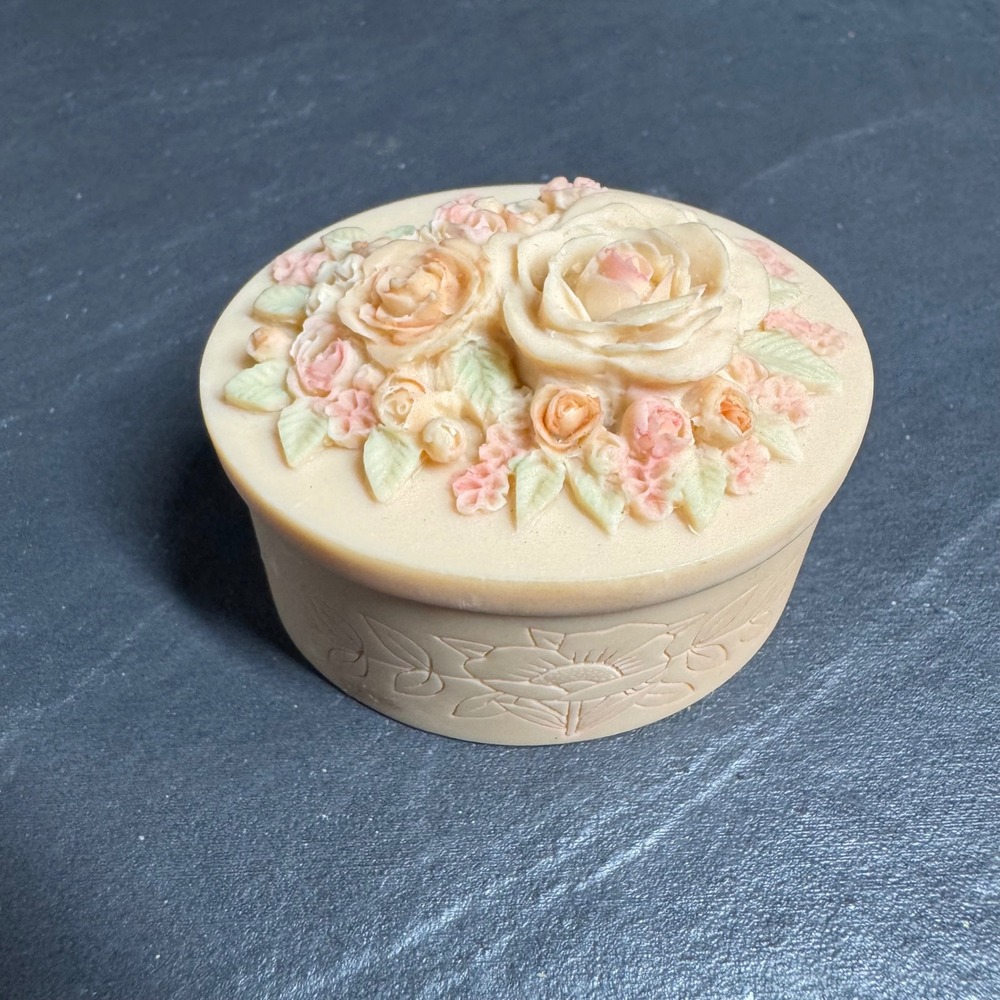 Vintage Floral Resin Trinket Box 3D Rose Lid Small Oval Jewelry Keepsake Case